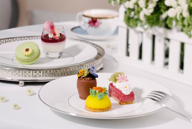 Palm-Court-Lounge-Blooming-Afternoon-Tea